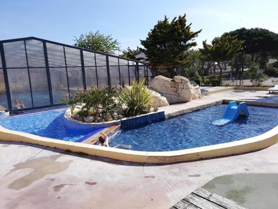 Coco - Camping Le Mar Estang Кане Екстериор снимка