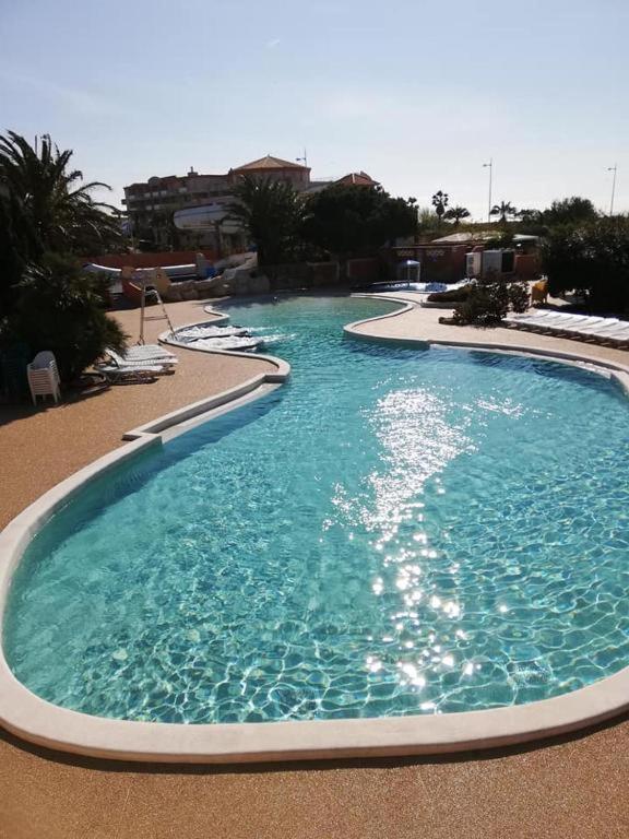 Coco - Camping Le Mar Estang Кане Екстериор снимка