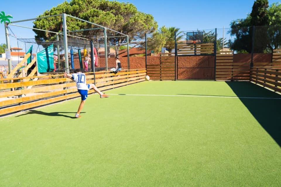 Coco - Camping Le Mar Estang Кане Екстериор снимка